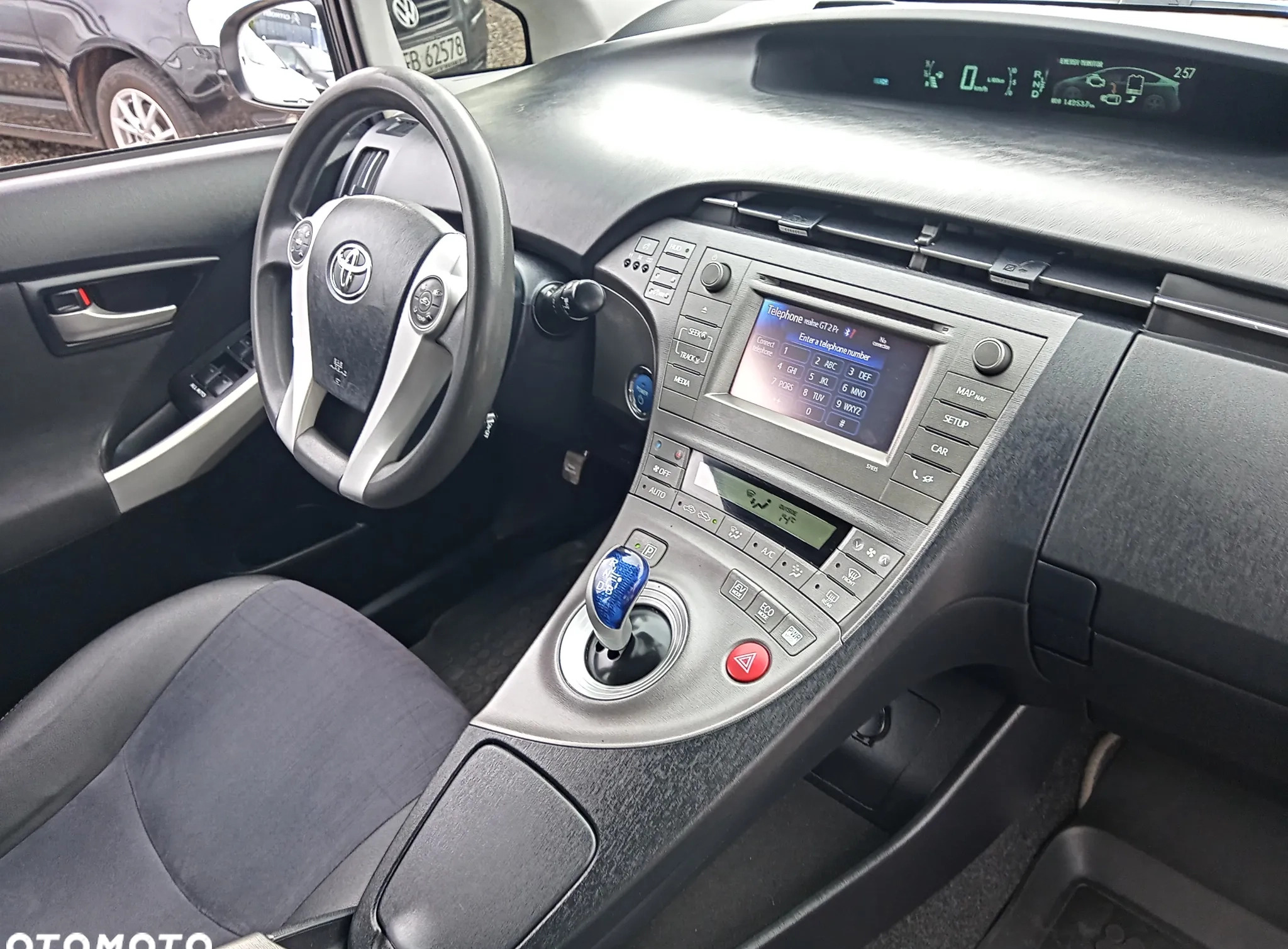 Toyota Prius cena 49900 przebieg: 142530, rok produkcji 2013 z Żnin małe 742